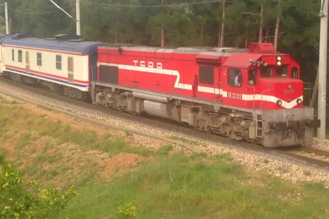 TCDD duyurdu... İki hatta tren seferleri 2 yıl durduruluyor!