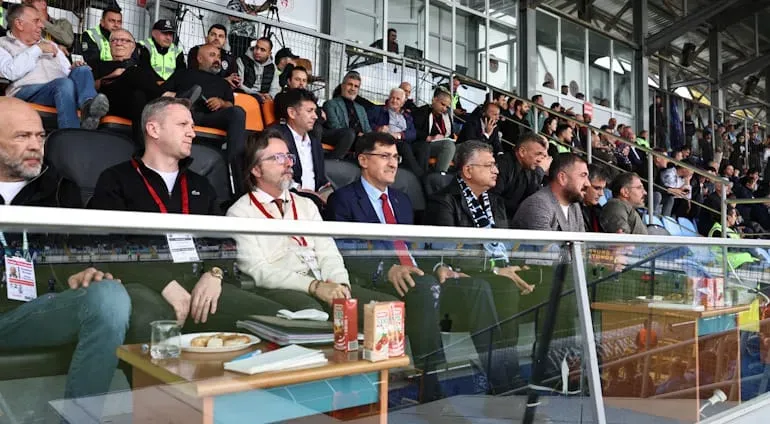 Kütahyaspor, İzmir Çoruhlu FK
