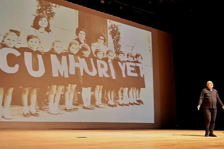 “Cumhuriyete Giden Yol” söyleşisiyle unutulmaz gece