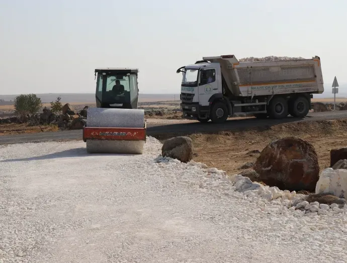 Haliliye Belediyesi Kırsal Mahallelerde Ulaşım Konforunu Artırıyor