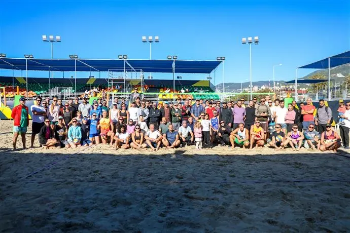 Alanya Plaj Voleybolu Halk Turnuvası Yoğun Katılımla Gerçekleşti