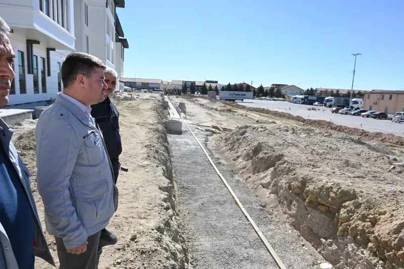 Yeni Belediye Önü Millet Bahçesi