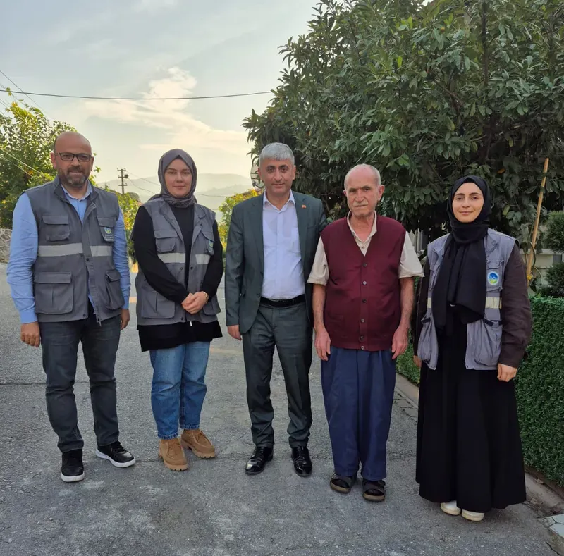 Sakarya Büyükşehir Belediyesi şehit ve gazi yakınlarına taziye ziyareti gerçekleştirdi