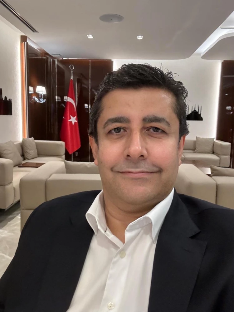 ÇETİN AY  KİMDİR..?