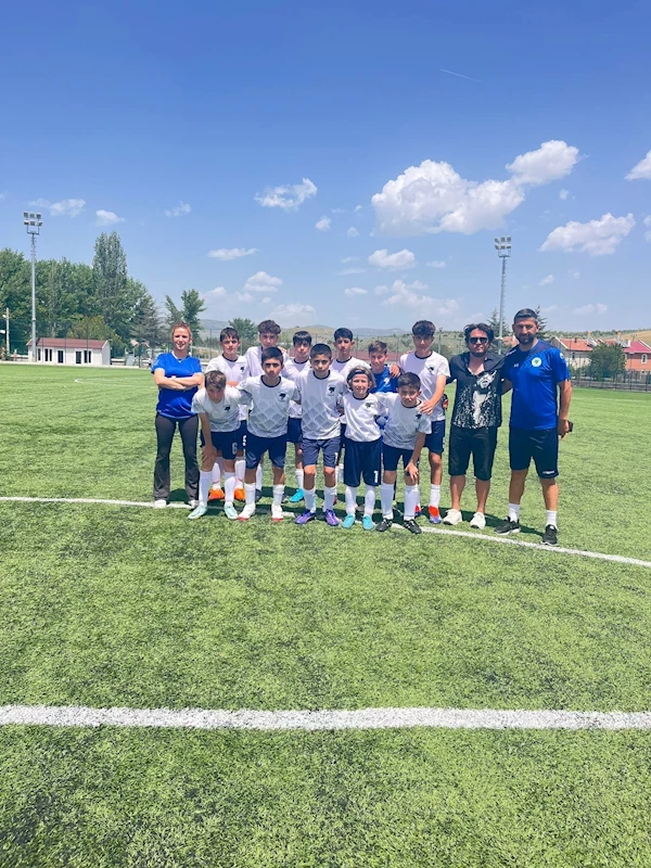 Mamak Belediyesi U-13 Takımı Farklı Kazandı