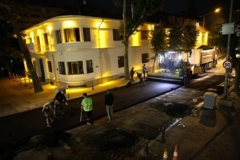 BÜYÜKŞEHİR BELEDİYESİ GECE MESAİLERİNE DEVAM EDİYOR
