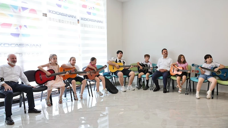 BAŞKAN ÇOLAKBAYRAKDAR: “KOCASİNAN AKADEMİ İLE KAYSERİ’YE ÖRNEK HİZMETLER KAZANDIRDIK”