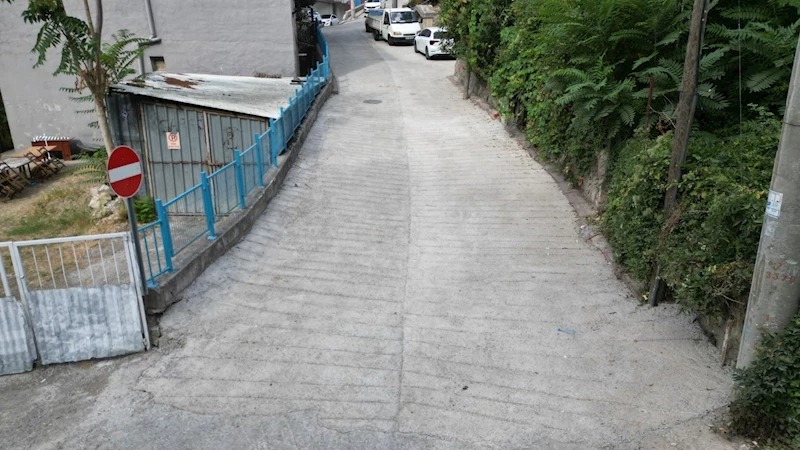 İZMİT BELEDİYESİ PLANLANAN SÜREDEN ÖNCE TAMAMLADIĞI YOLU BUGÜN TRAFİĞE AÇIYOR