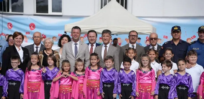 Başkan Sarıkurt, Öğrencilerin İlköğretim Haftası Coşkusuna Ortak Oldu