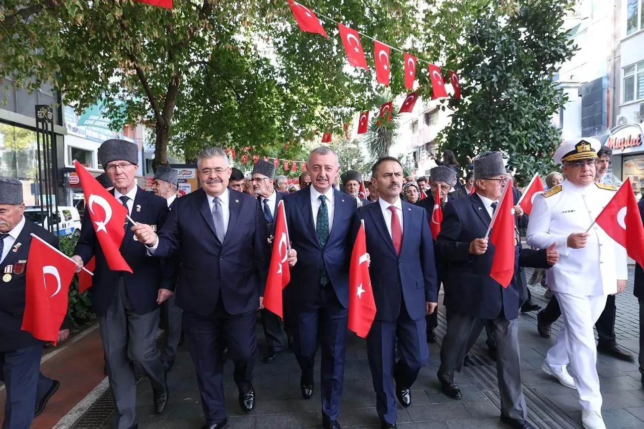 Kocaeli’de Gaziler Günü yürüyüşü